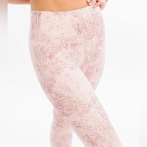 Pink Etching Light n Tight Hi-rise 7/8 24" RC - size 6/8 (medium)